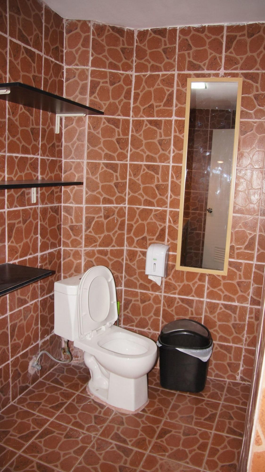 מקטאן Mb'S Garden Inn מראה חיצוני תמונה