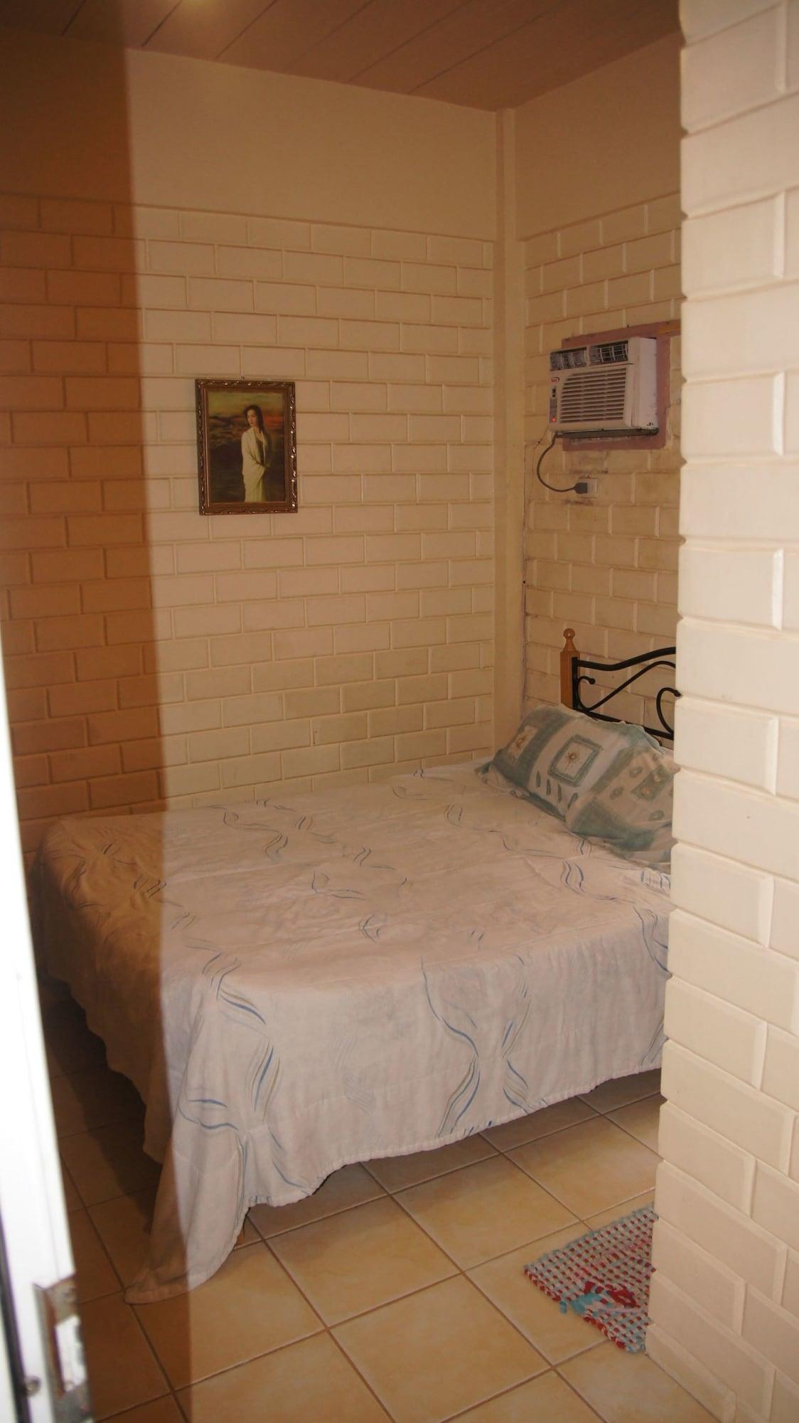 מקטאן Mb'S Garden Inn מראה חיצוני תמונה