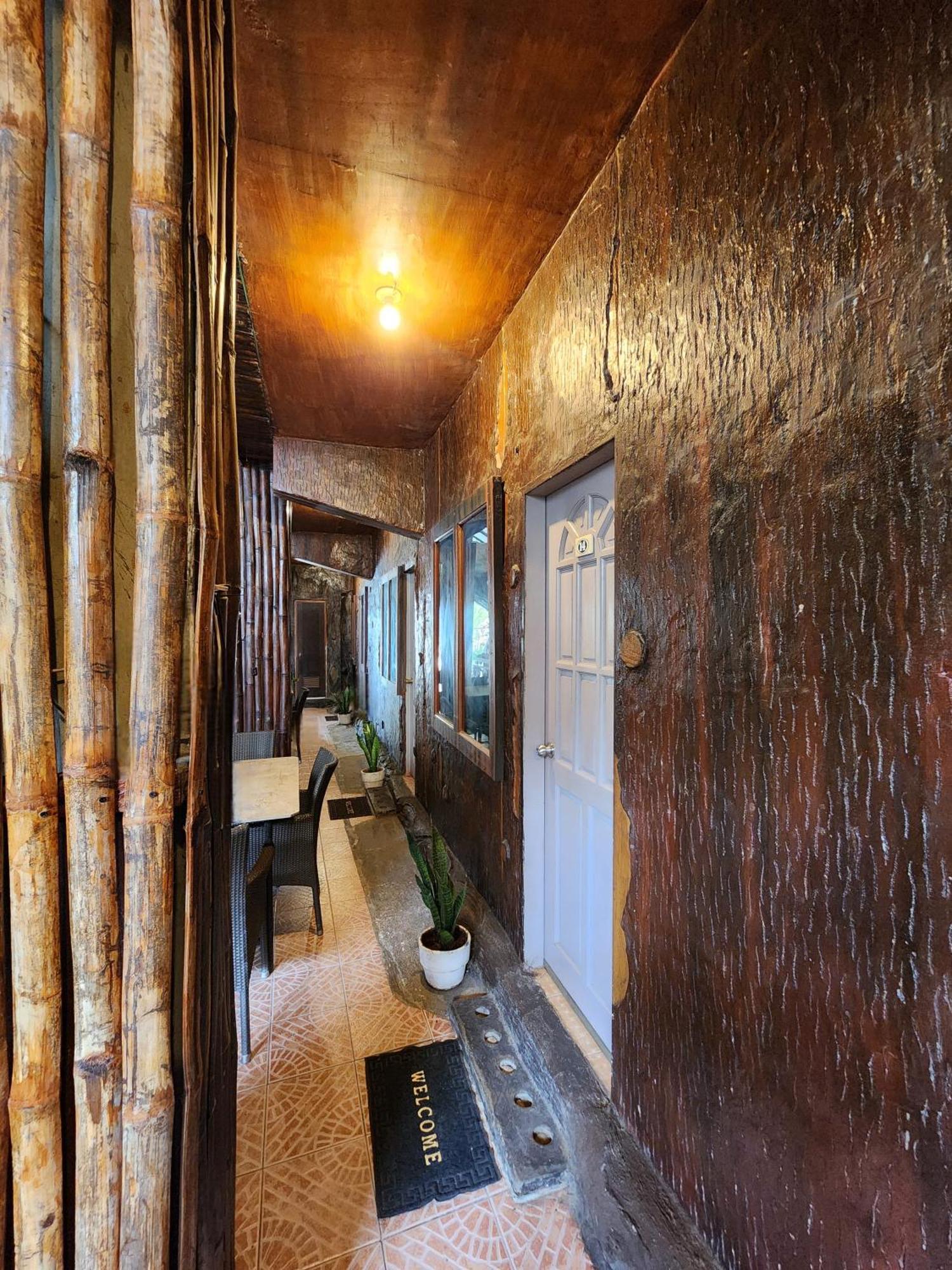 מקטאן Mb'S Garden Inn מראה חיצוני תמונה