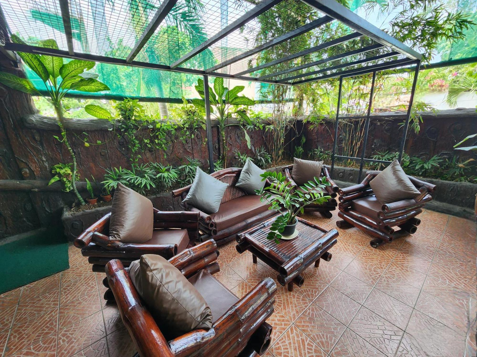 מקטאן Mb'S Garden Inn מראה חיצוני תמונה