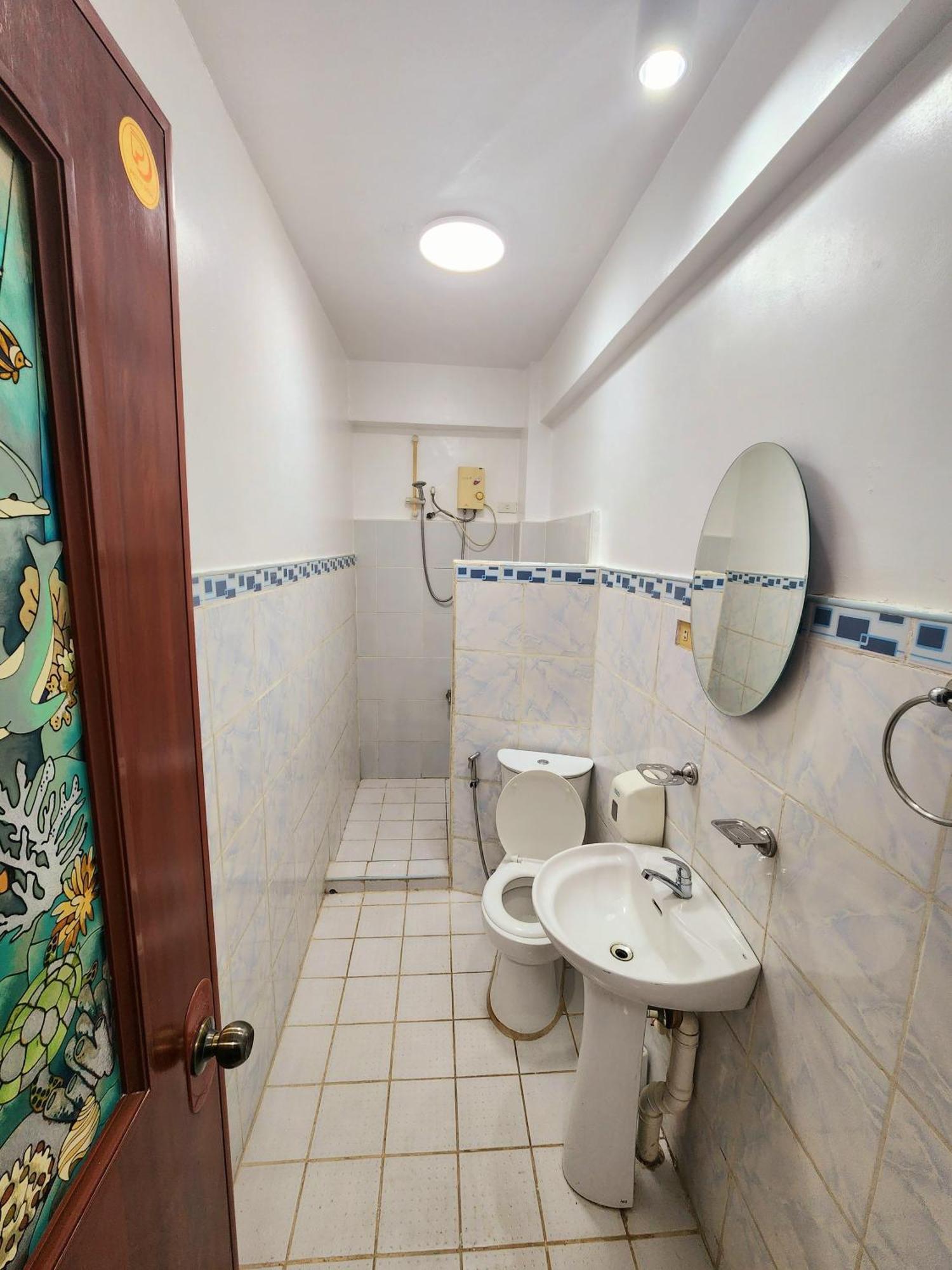 מקטאן Mb'S Garden Inn מראה חיצוני תמונה